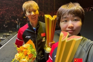 王曼昱：双打就是要有人站出来，今天能赢下来我们俩都非常好